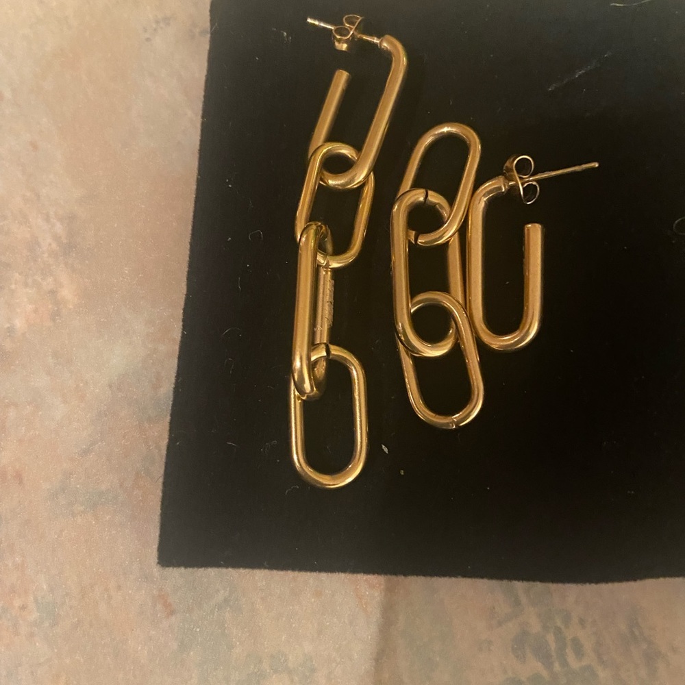 Gold plated paper clip pierced earrings